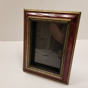 🆕️🎁Burgundy Classic Intercraft Frame